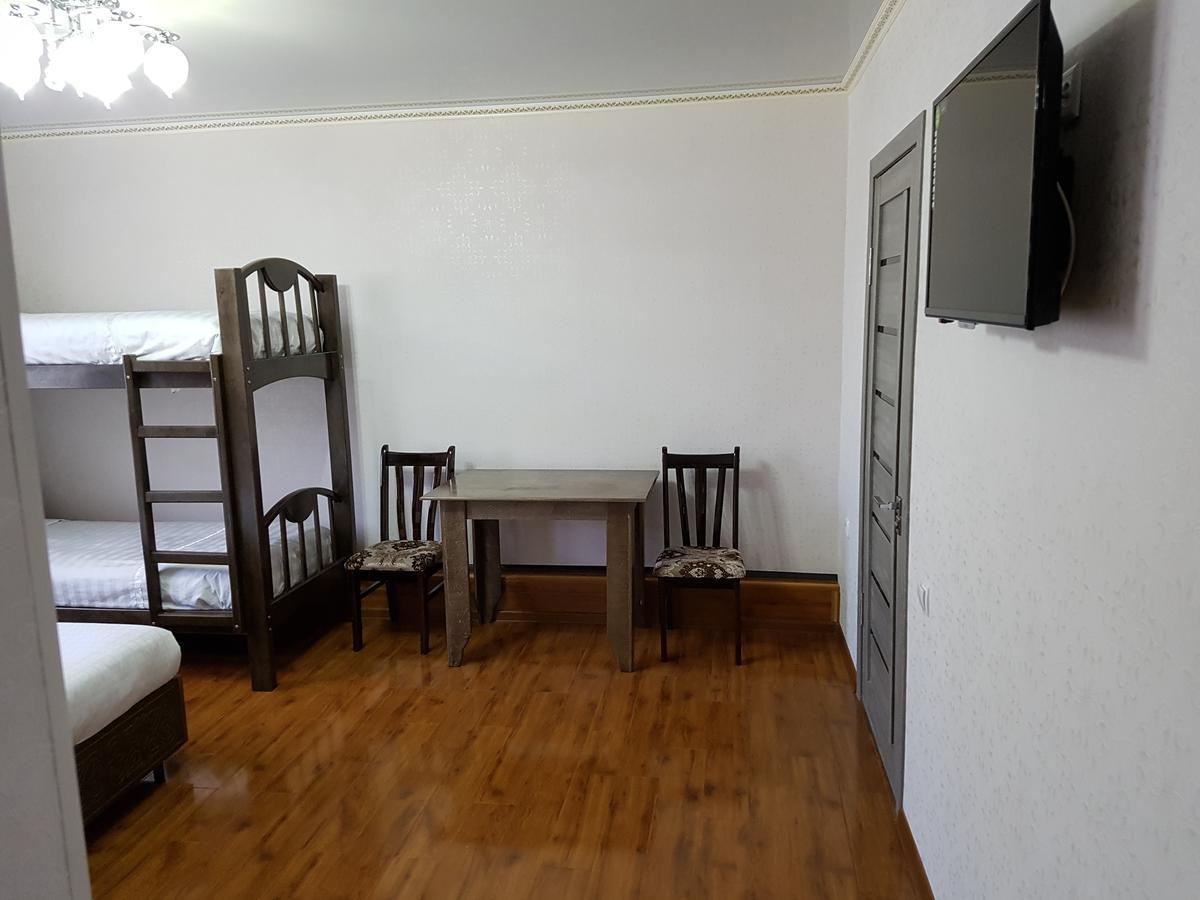 Datka Guest House Naryn Zewnętrze zdjęcie